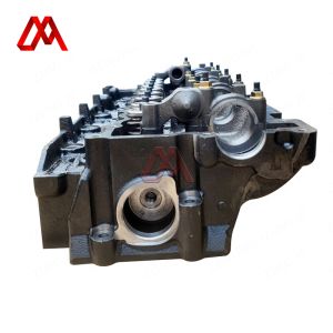 Truck Parts Cylinder Head OEM Part Number 8-97358366-0 8973583660 for 700P 4HK1