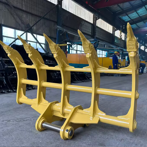5-7 Business Days Excavator Rake Attachment Optimized Tine Spacing for Debris