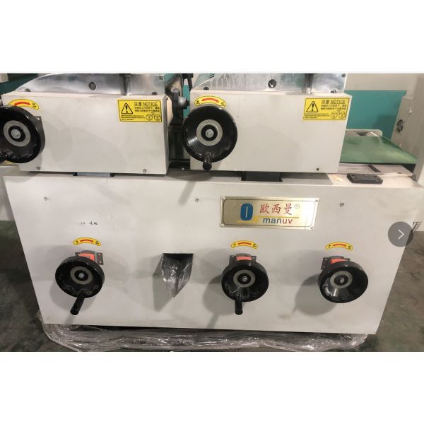 Resin Coating Conveyor Roller Manufacturing Machine Powered By 220V 50Hz Power