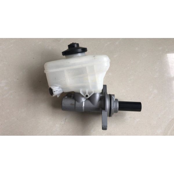1PCS OEM 47201-0N020 472010N020 Brake Master Cylinder Compatible With GRX132