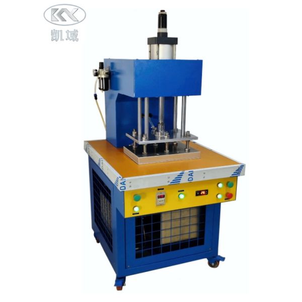 Quality Automated 3D Fabric Cloth Embossing Machine Textile 50HZ OEM for sale