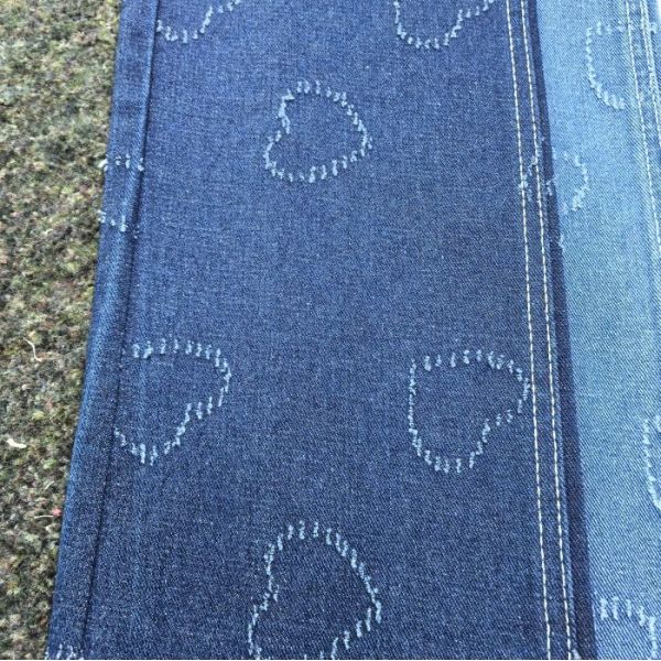 Heart Printed Jacquard Denim Fabric Non Elastic Denim For Unique Jeans Clothing