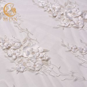 Elegant Flowers White Lace Fabrics 20% Polyester 135cm Width For Wedding Dresses