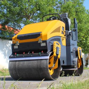 Hot Sale 4 Ton Vibratory Road Roller with EPA Engine CE Certified Double Drum