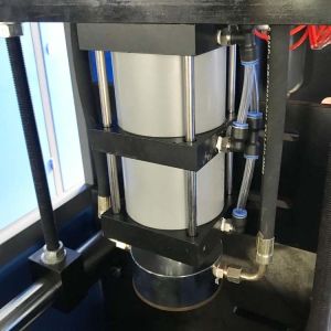 LGB-6L Blow Modling Machine Measurement of Heater 1700x600x1380 mm and Hollow