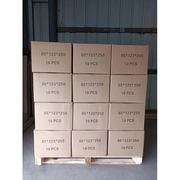 Lightweight Thermal Diatomite Insulation Bricks Refractory Lightweight Clay Insulation Bricks Series