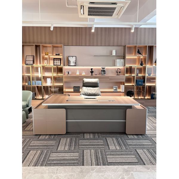 North American Straight Grain Walnut Boss Desk And Chairs Complete Set