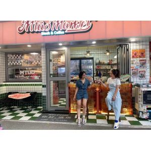 Aquarium Structural Acrylic Folding Windows - 200mm Thick Panels