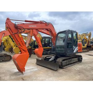 Used Japan Excavator Hitachi ZX70 With Blade For Construction Projects