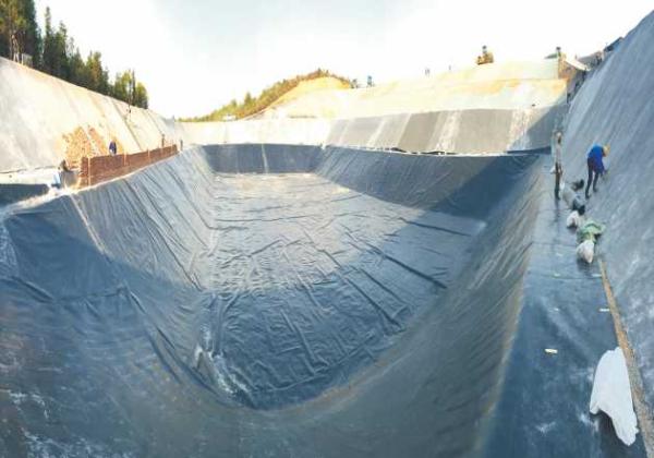 Hazardous Waste Containment Geomembranes liner : The Ultimate Engineered Barrier