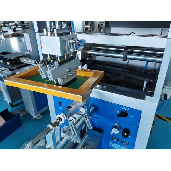 Semi-Automatic Screen Printing Machine for Plastic/Glass Bottles with Max. φ70mm*180mm Print Size and 36pcs/min Speed