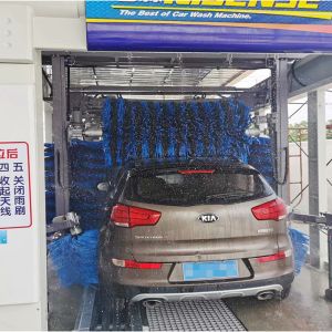 Innovative L24000xW5114mm Move Range Tunnel Car Wash Equipment with Customized