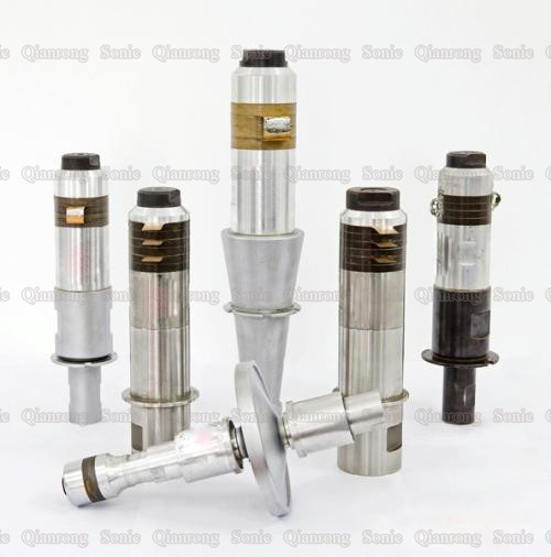 Long Column Vibration Ultrasonic Oscillator For Ultrasonic Welding Equipment 1500w