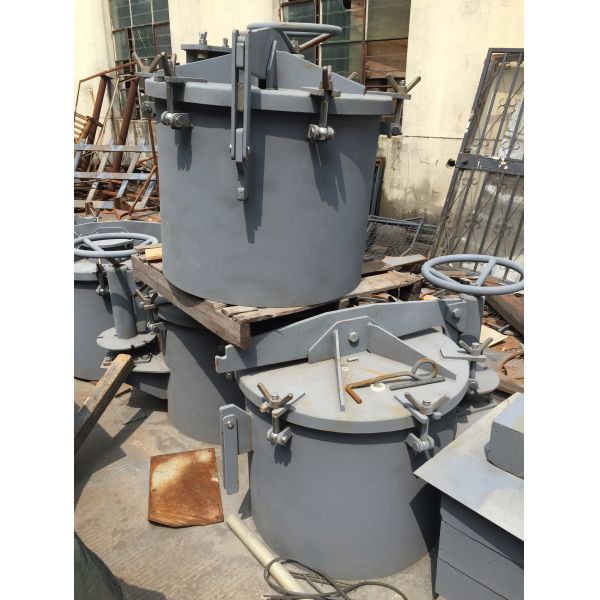 Quality Quick Wheel Operating Rotating Marine Hatch Cover Oil Tight Ship Hatch Cover for sale