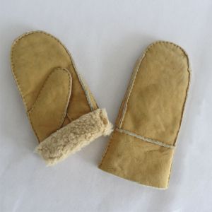 Wholesale Cheap classical shearling snow mitten gloves from china suppliers
