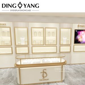 Super White Tempered Glass Jewellery Shop Showcase With Low Power Consumption