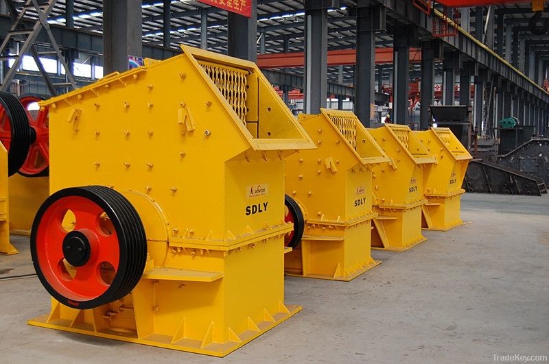 Efficient 1450RPM Small Hammer Crusher For Crushing Medium Hardness Materials