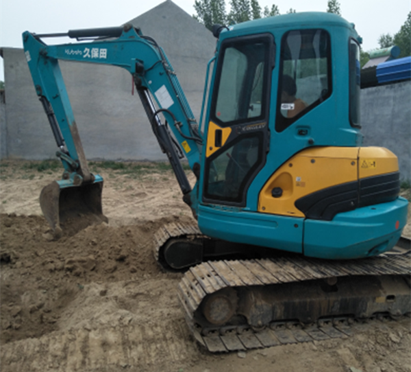 used Kubota Mini excavator original second hand small excavator Kubota 161 are on sale