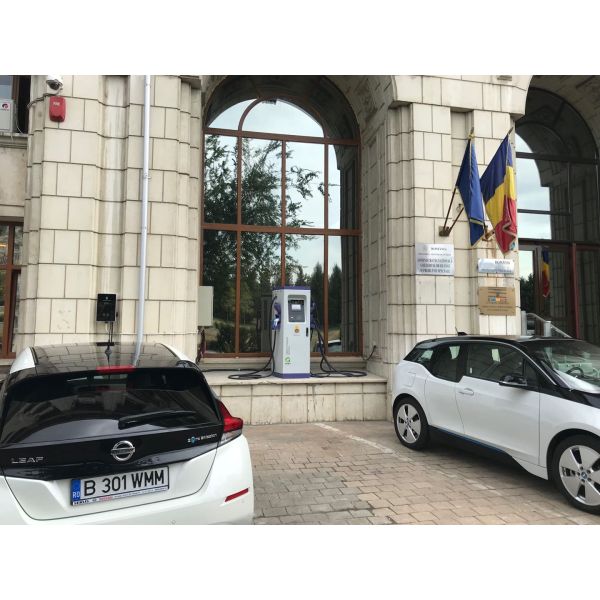 OCPP V1.6J Commercial Electric Car Charger