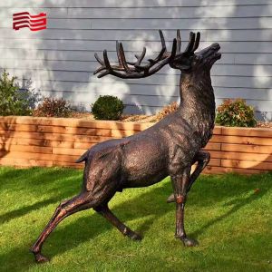 Theme Garden Decoration Large Metal Ornaments of Figures or Animal Shapes in