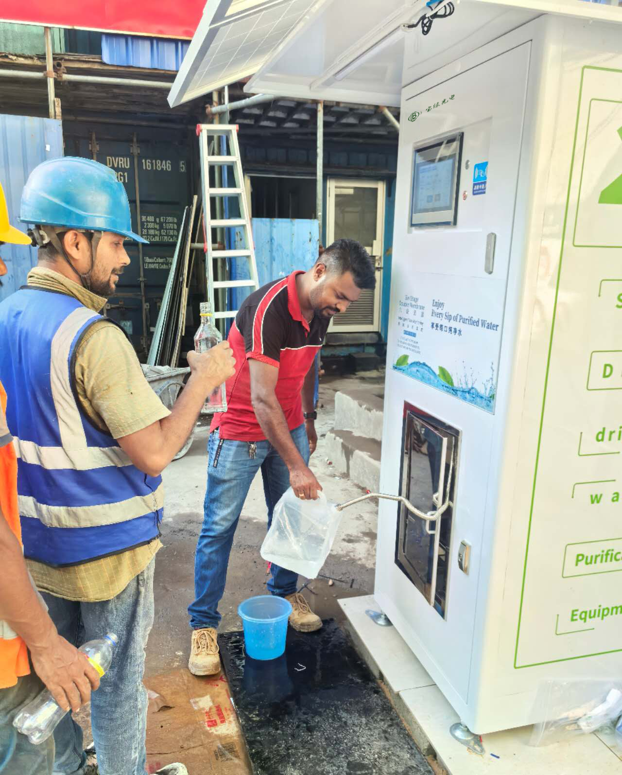 High-Efficiency Self-Powered Solar Water Purifier