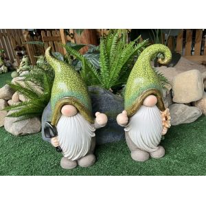 Custom Gnome Magnesium Oxide Garden Statue Rustproof With Green Dots Hat