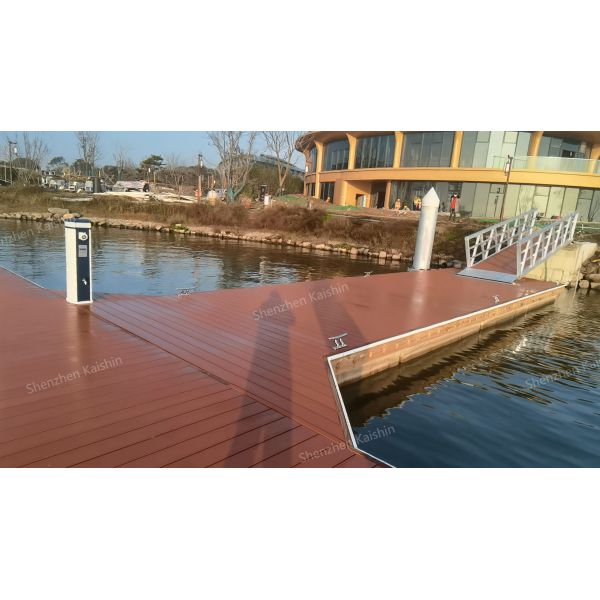 Quality Stable Aluminum Floating Dock 2000mm / 2400mm / 3000mm Floating Pontoon Dock for sale