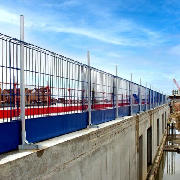 Bolt-Together Edge Protection Barrier With Customizable Layout Options