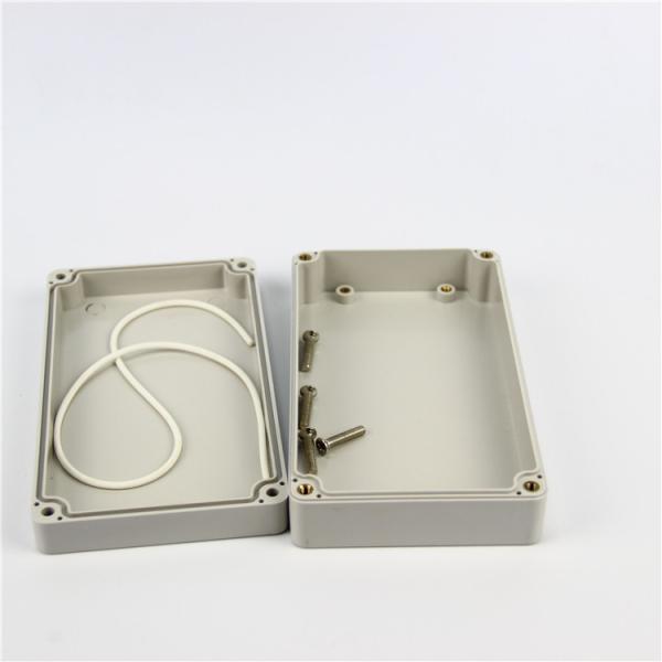 Quality Outdoor Anti-aging Junction Box Polycarbonate PC Material UV Stabilized 158*90*40mm for sale