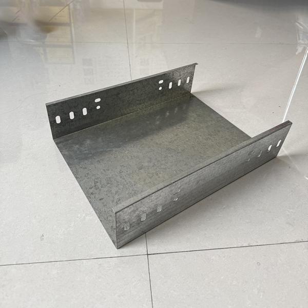 Quality Galvanized Mesh Metallic Perforated Cable Tray 2''D X 4''W X 8ft/10ft And Versatile Galvanized Cable Trunking for sale