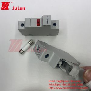 China Solar Photovoltaic Inverter Fuse For Extreme Temperatures 40A DC 1500 FUSE Holder Matched With 14*51mm on sale