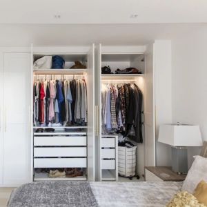 Modern Style Wooden Bedroom Closet Wardrobes with High End and Moisture