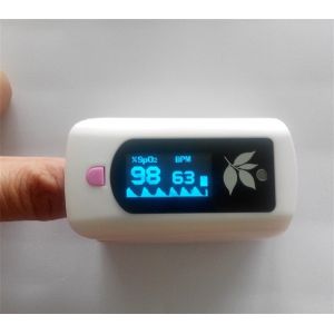 3 in 1 SpO2 / PR / Temp Fingertip Pulse Oximeter With LCD Diaplay