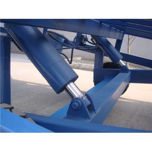 Portable Mobile Yard Ramp Electric Dock Leveler 1200mm-1800mm Working Range