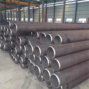 China Black Coated Surface ERW Carbon Steel Pipe with Hot Rolled Technique on sale