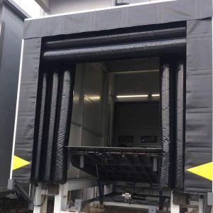 Inflatable Dock Shelter With UV Resistance For Easy Installation PVC Container