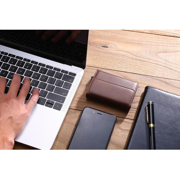 Customized Retro Style Credit Card Holder Wallet with Rfid Protection and Lightweight Design