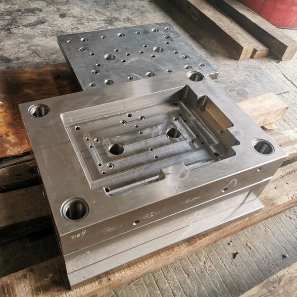Quality S50C Carbon Steel Mould Base In Milling Process Surface With Customized Size for sale
