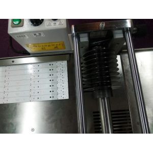 Automatic PCB Depaneling Machine LED Panel Separating High Speed Steel