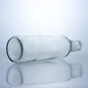 Clear Whisky Vodka Glass Bottle Unique 650ml Special-Shaped with Screw Top