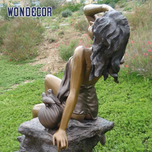Customized life-size elegant and beautiful women's garden decoration brass statue