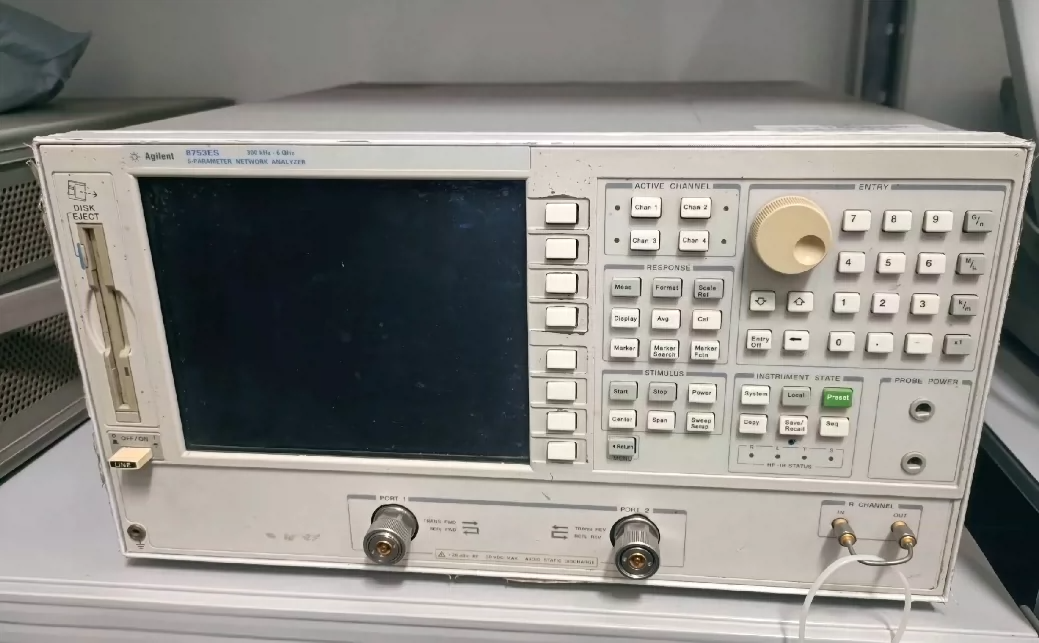 Agilent 8753ES 6 GHz S Parameter Network Analyzer VNA Network Analyser