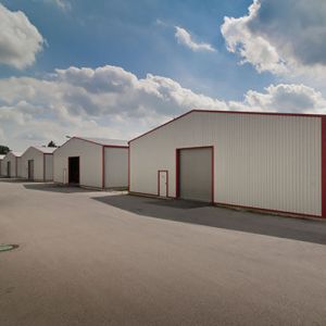 Attractive Design Automobile 4s Shop Prefabricated Steel Structure Building