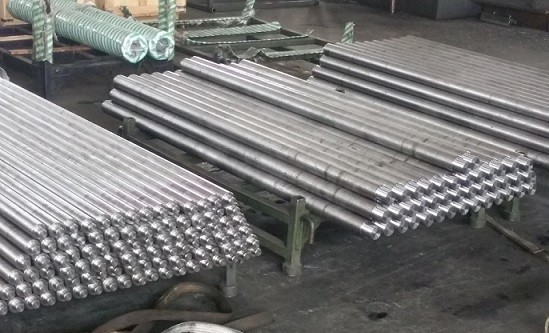Quenched / Tempered Hydraulic Piston Rods For Cylinder , Professional