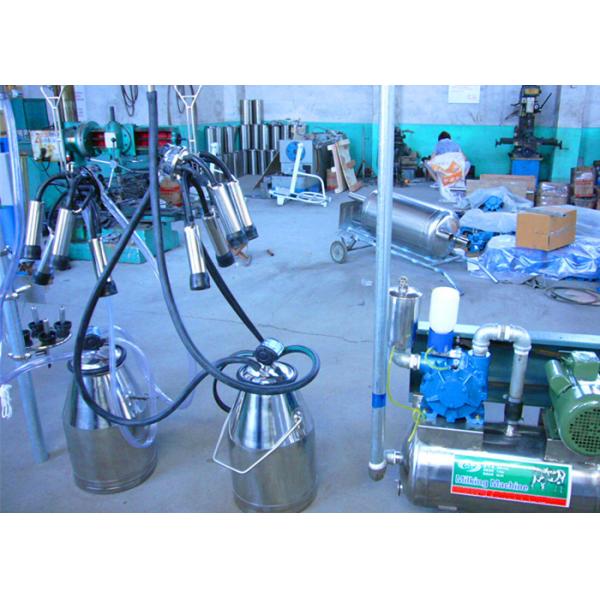 Embossed Logo Available Mobile Milking Machine With 240cc Milk Claw