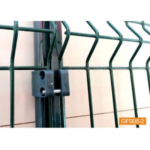 China Dovetail Post Pregalvanized Wire V Mesh Security Fencing on sale