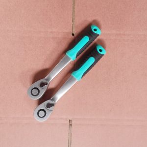 High Torque Soft Grip Ratchet Socket Wrench 1/2in Male Square Drive Quick