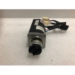 Yaskawa SGML-01AF14 AC SERVO MOTOR 0.87A 100W 3000RPM 200V NEW