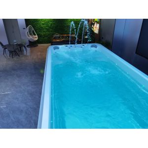 Outdoor Swim Spa Pool Freestanding For Garden 5 Meters Endless Swimming Spa Hot