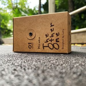 Eco Friendly Custom Candle Boxes Recyclable With Eyelets Rivets